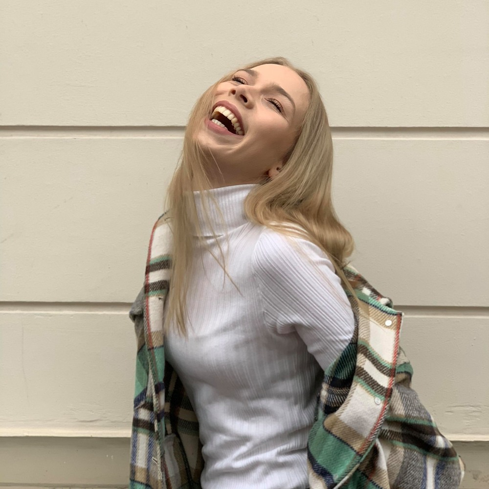Meet your Posher, Jasmin
